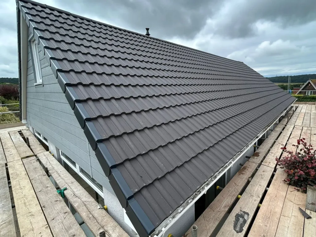 New pitched roof, by AAA Roofing